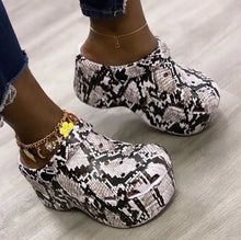 Load image into Gallery viewer, Leopard Platform Slipper Ladies Casual Shoes